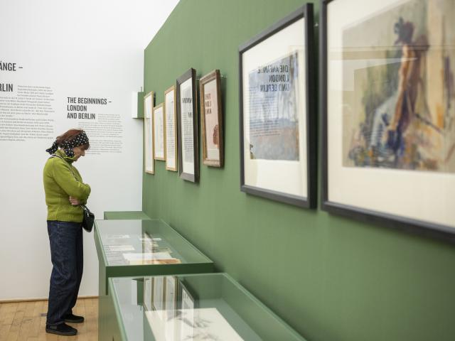 Blick in die Ausstellung Becoming Paula Saal 2, Foto Hannes von der Fecht Copyright