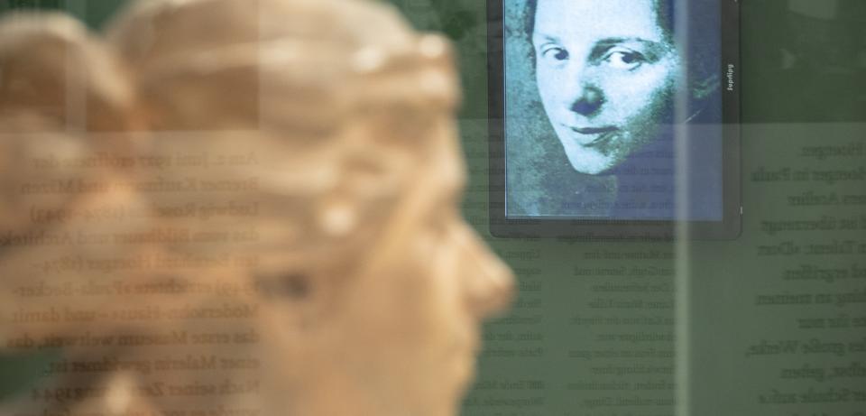 Ausstellungsansicht Becoming Paula Foto Hannes von der Fecht Ausstellungsansicht Becoming Paula Foto Hannes von der Fecht