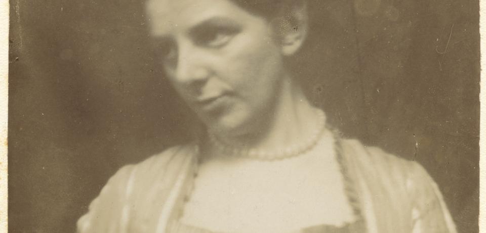 Foto PaulaModersohnBecker um1905 PMBS 300dpi Foto PaulaModersohnBecker um 1905 