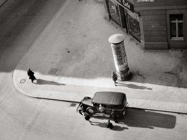 Eva Besnyö: Starnberger Strasse, Berlin 1931