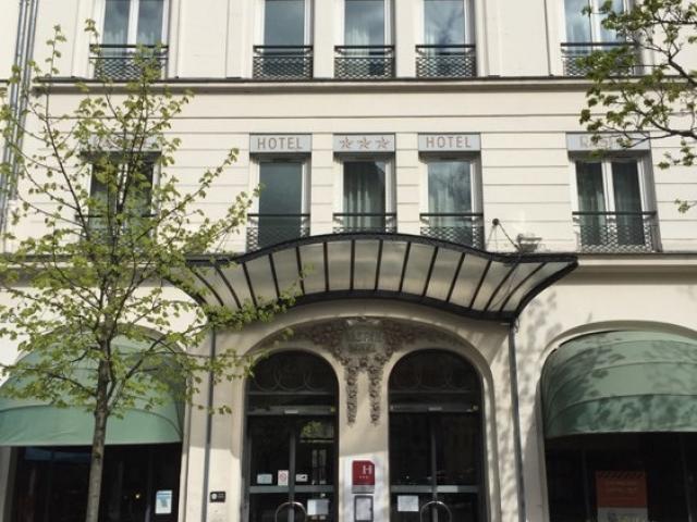 Paula Modersohn-Beckers erster Wohnort: heute Hotel Raspail, früher Grand Hôtel de la Haute Loire, Foto: Marie Darrieussecq
