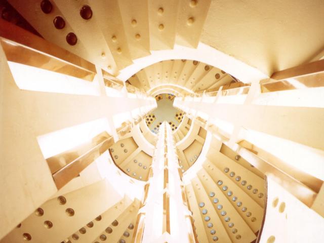 Treppenhaus zum Himmelssaal im Haus Atlantis (heute Radisson Blu Hotel) in der Böttcherstraße, Foto: Felix Clebowski