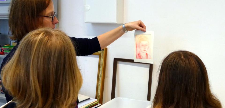 Kinderatelier Ferienprogramm Postkartendruck Im Kinderatelier SPEZIAL entstehen in den Ferien Drucke im Postkartenformat und Vieles mehr! © Paula Modersohn-Becker Museum