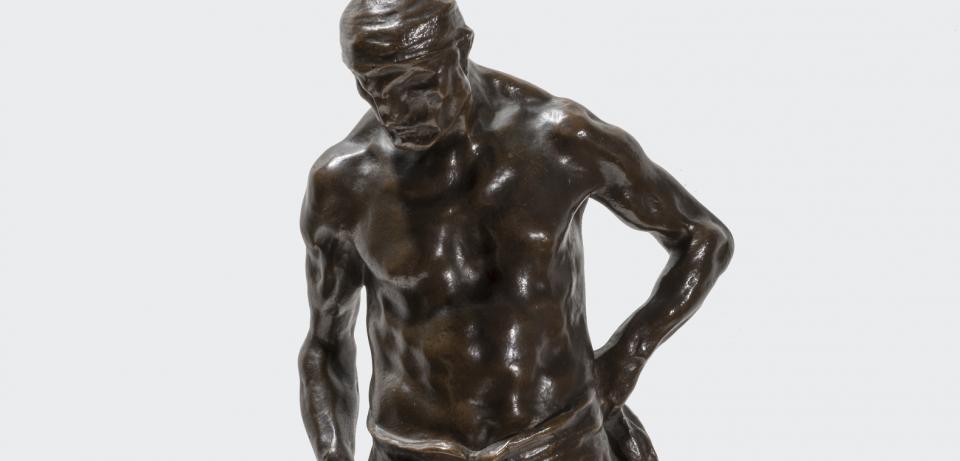 Bernhard Hoetger Lasttraeger Sack in der linken Hand 1902 1904 Bronze Museen Boettcherstrasse Sammlung Bernhard Hoetger Foto Juergen Nogai Bernhard Hoetger, Lastträger (Sack in der linken Hand), 1902-1904, Bronze, Museen Böttcherstraße, GUT FÜR BREMEN Stiftung, Foto: Jürgen Nogai