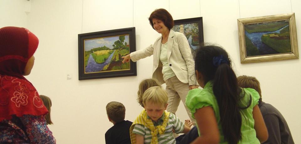 Führungen und Workshops für Kinder und Jugendliche Führungen und Workshops für Kinder und Jugendliche