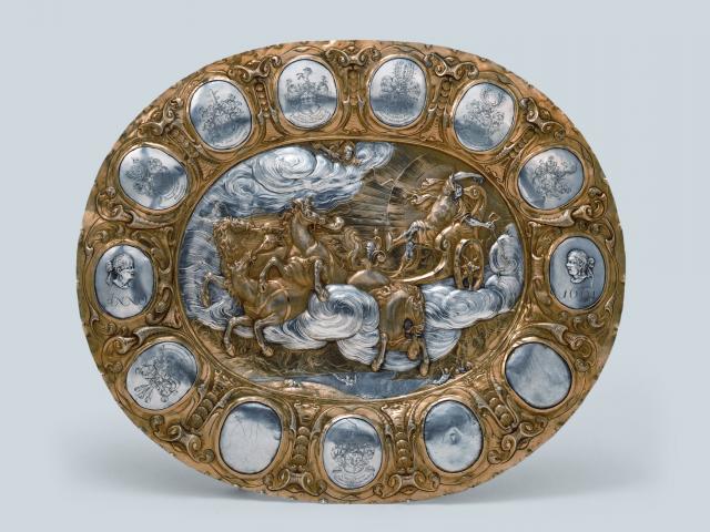 Augsburg, Hans Jakob Mair: Prunkplatte mit Sturz des Phaethon, um 1665, Museen Böttcherstraße, Ludwig Roselius Museum, Bremen, Foto: Jürgen Nogai, Bremen